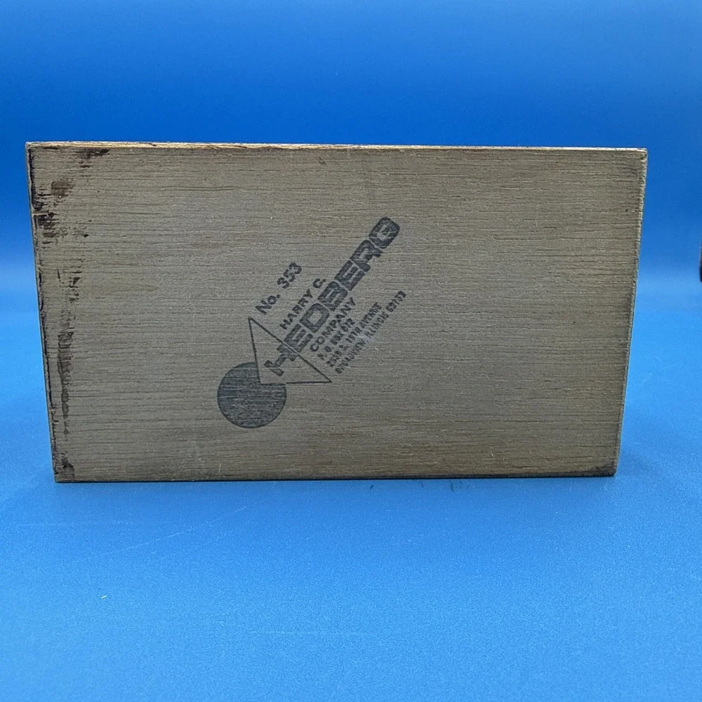 Vintage Oak Wooden Index Recipe card Box Dovetail 353 Harry Hedberg 5 3/4